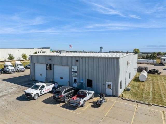 More Photos Of 2740 Stoner Ct, North Liberty Truck Terminal For Lease