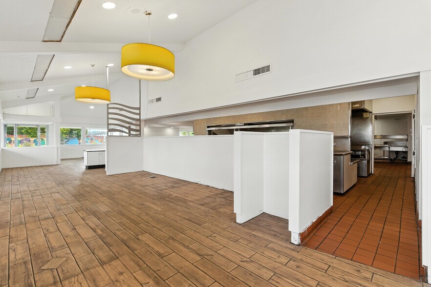 More Photos Of 4355 Sonoma Blvd, Vallejo Restaurant For Lease