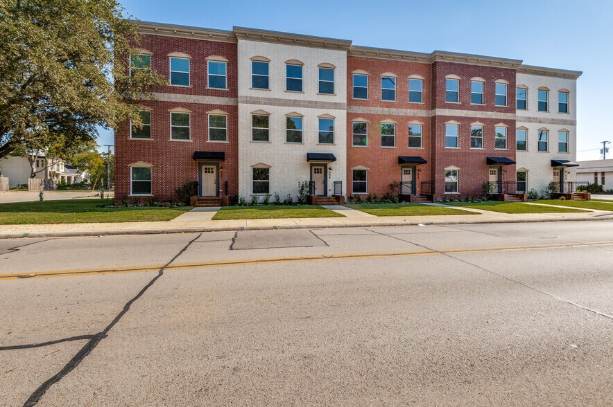 More Photos Of 504 O Connor Rd, Irving Multifamily For Sale