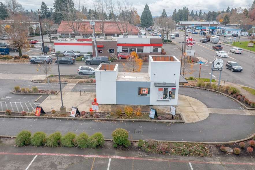 More Photos Of 4560 River Rd N, Keizer Restaurant For Sale
