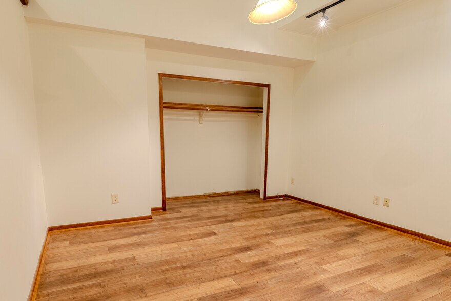 More Photos Of 8356 Sylva Rd, Franklin Office For Sale