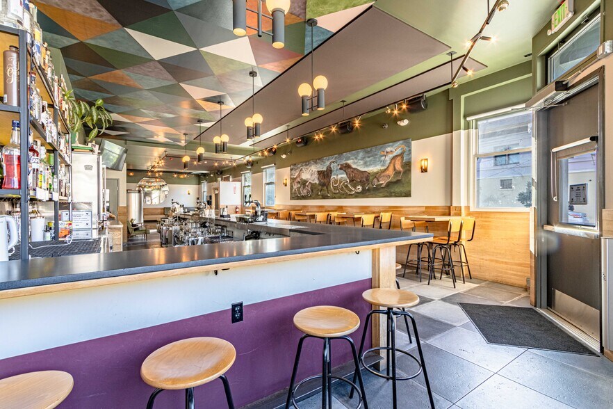 More Photos Of 2543-2545 24th St, San Francisco Storefront Retail Residential For Lease