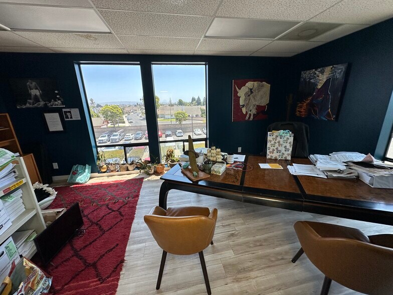 More Photos Of 426 Barcellus Ave, Santa Maria Medical For Lease