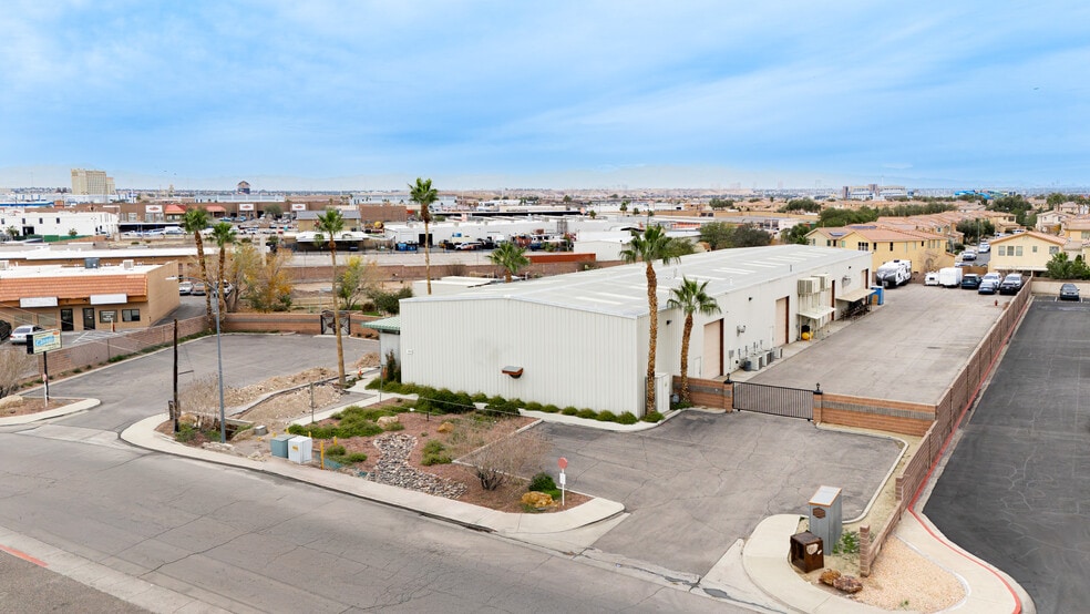 More Photos Of 265 Elliott Rd, Henderson Warehouse For Sale
