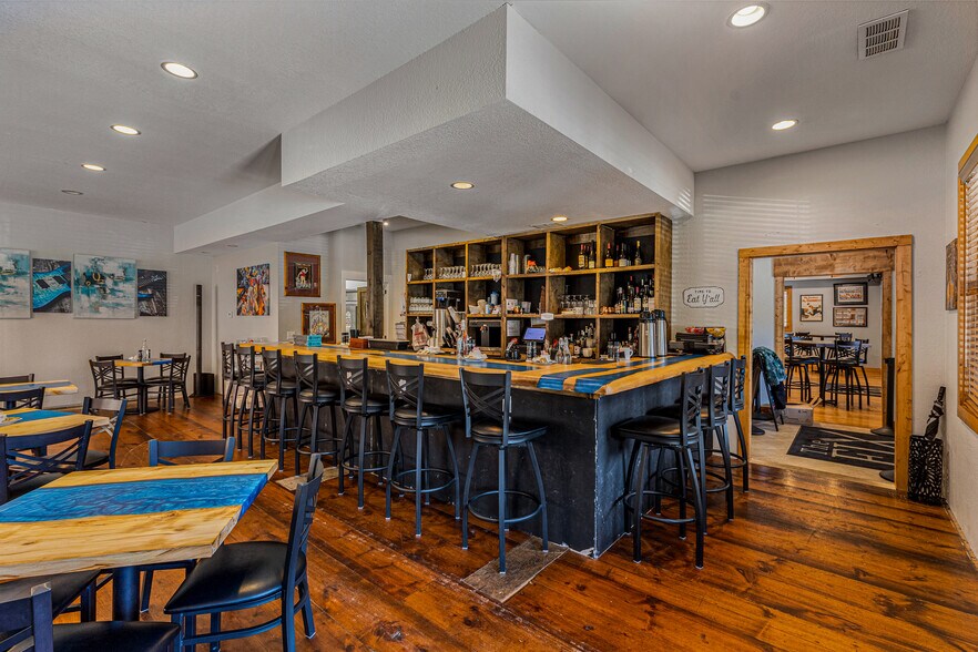 More Photos Of 3093 US Highway 64 E, Sapphire General Retail For Sale