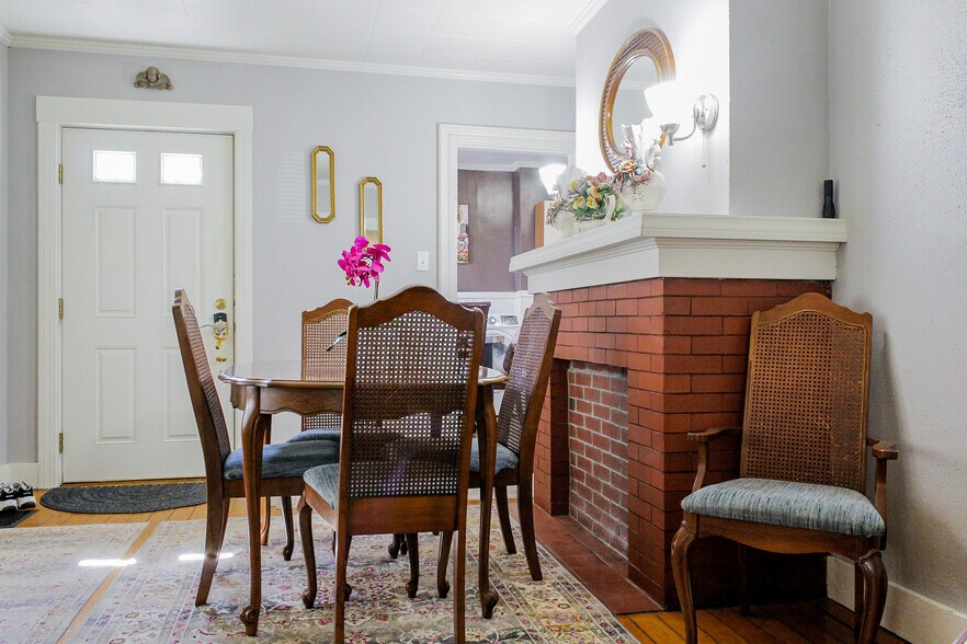 More Photos Of 105 Union Ave, Old Orchard Beach Apartments For Sale