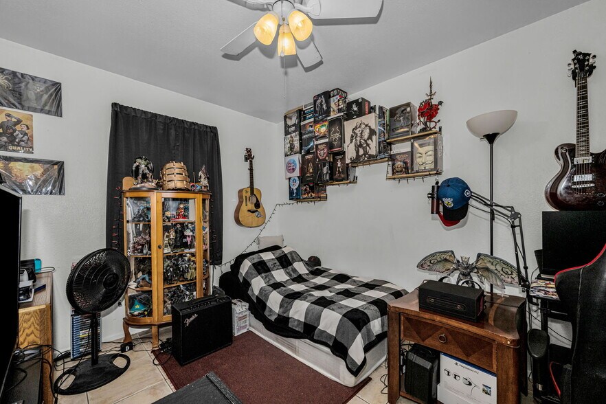More Photos Of 1231 Illinois Ave, Palm Harbor Apartments For Sale