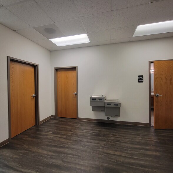 More Photos Of 4102 Old Jacksboro Hwy, Wichita Falls Medical For Lease