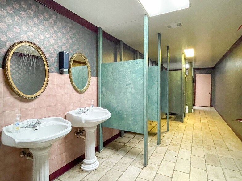 More Photos Of 6308 Quinn Dr, Baton Rouge Warehouse For Sale