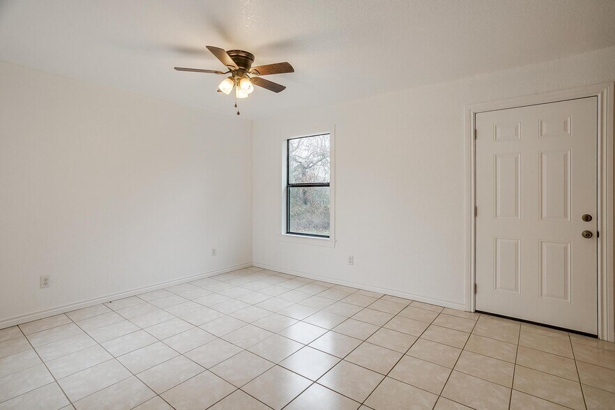 More Photos Of 4011 US-67, Cleburne Land For Sale