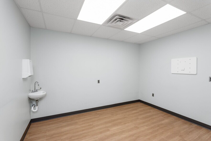 More Photos Of 2062 Pro Pointe Ln, Harrisonburg Medical For Lease