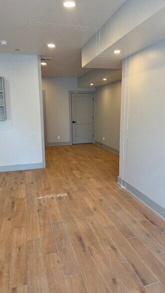 More Photos Of 265 Walker St, Staten Island Storefront Retail Residential For Lease