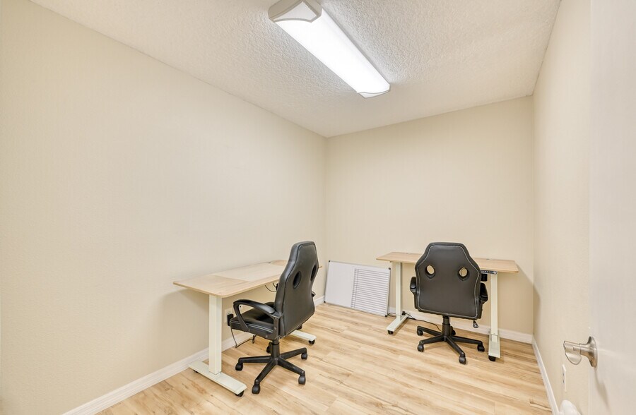 More Photos Of 1824 Blanding Blvd, Jacksonville Medical For Sale