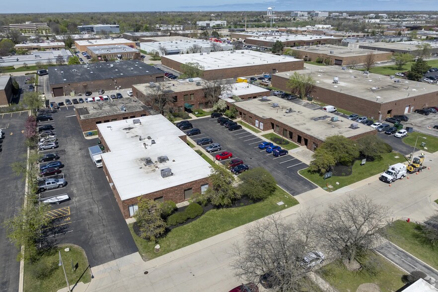 More Photos Of 3150-3210 Doolittle Dr, Northbrook Light Distribution For Sale