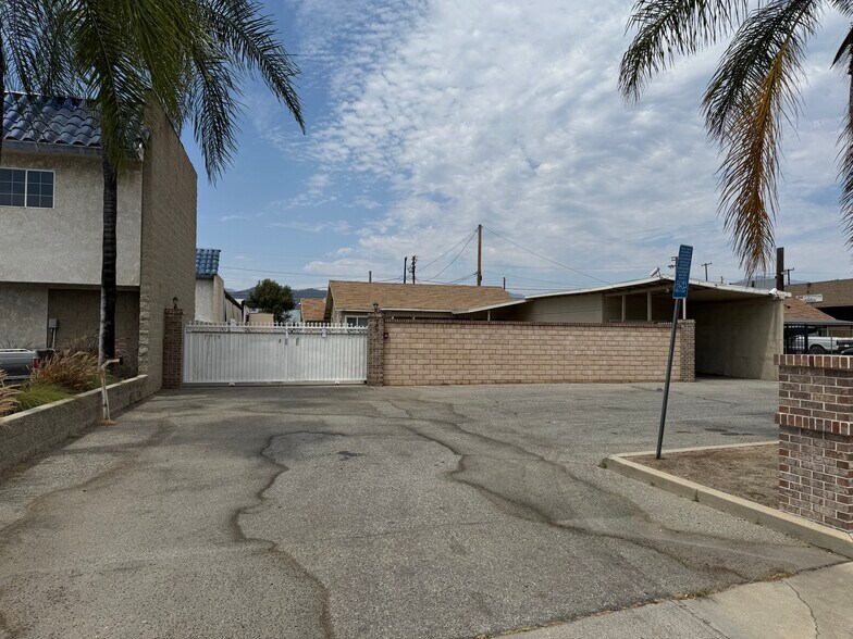 More Photos Of 757 E San Bernardino Rd, Covina Land For Lease