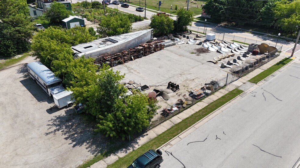 More Photos Of 110 S 2nd Ave, Sturgeon Bay General Retail For Sale