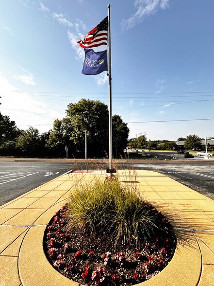 More Photos Of 3890 S Lindbergh Blvd, Sunset Hills Office For Lease