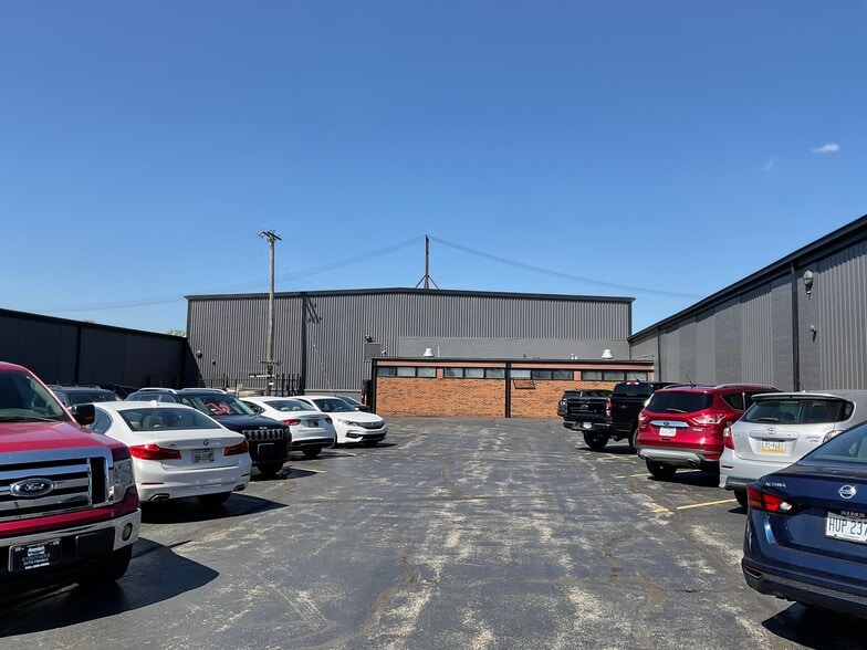 Primary Photo Of 3760 Oakwood Ave, Youngstown Warehouse For Lease