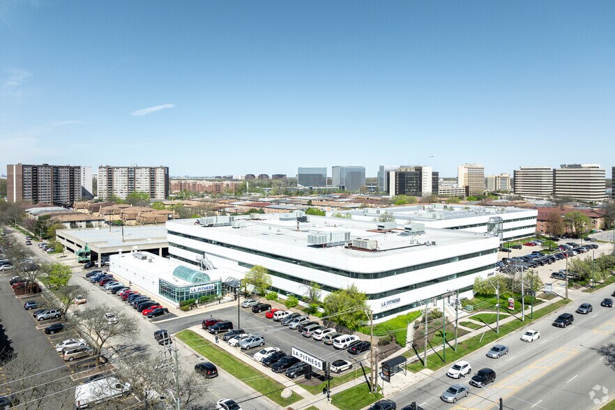 Primary Photo Of 5440 N Cumberland Ave, Chicago Office For Lease