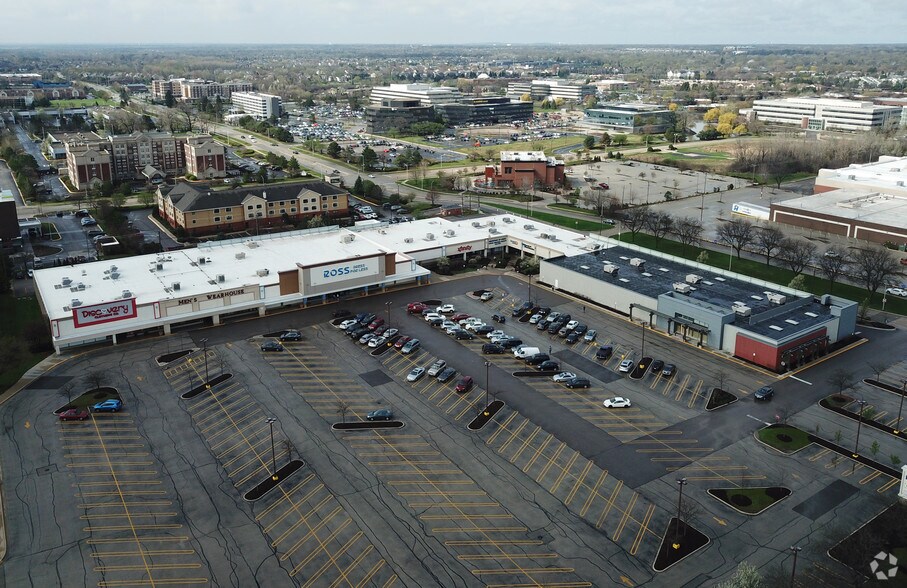 More Photos Of 1025-1255 E Golf Rd, Schaumburg Unknown For Lease