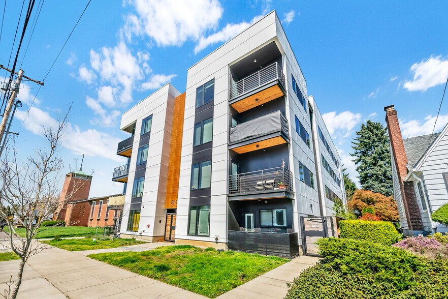 More Photos Of 2171 N Rosa Parks Way, Portland Apartments For Sale