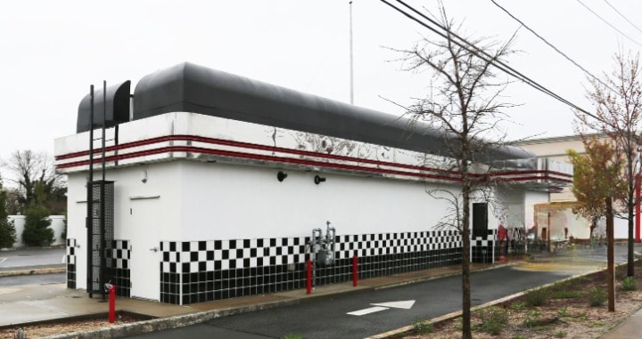 More Photos Of 5070 Sunrise Hwy, Massapequa Fast Food For Lease