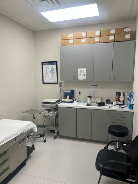 More Photos Of 149 E State Highway 121, Coppell Medical For Lease