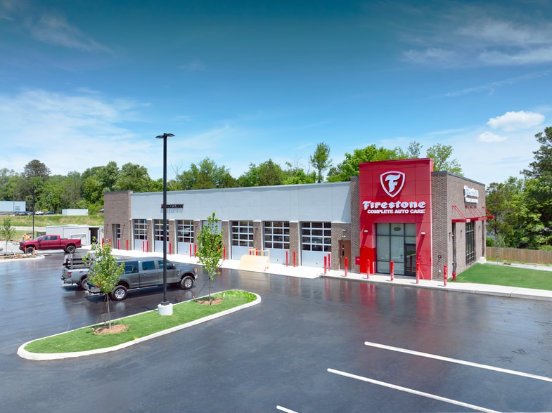 Primary Photo Of 831 Callen NW Ln, Cleveland General Retail For Sale
