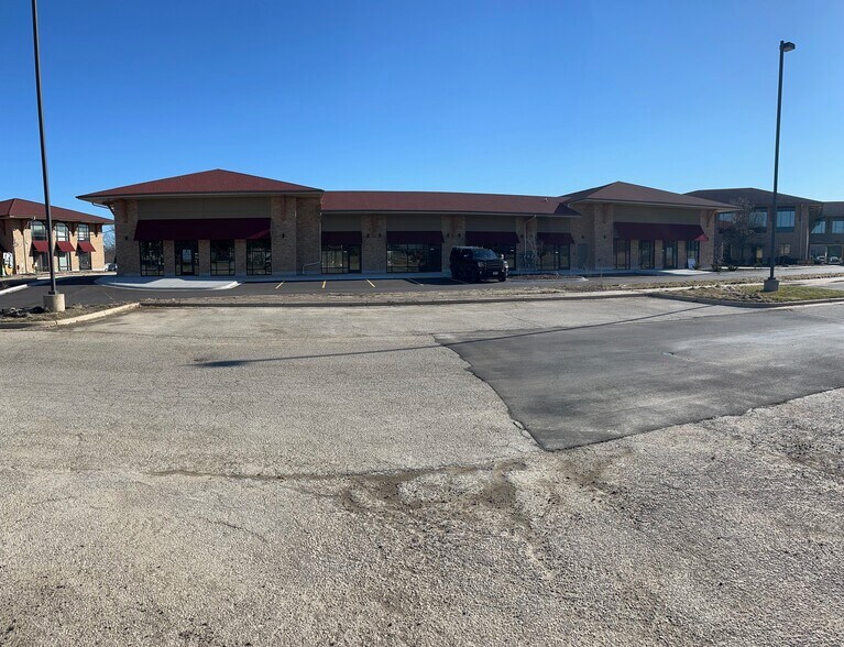 More Photos Of 5955 McKee Rd, Fitchburg Storefront Retail Office For Lease