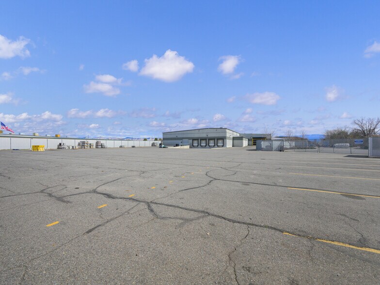 More Photos Of 2530 High Country Ct, Grand Junction Distribution For Lease