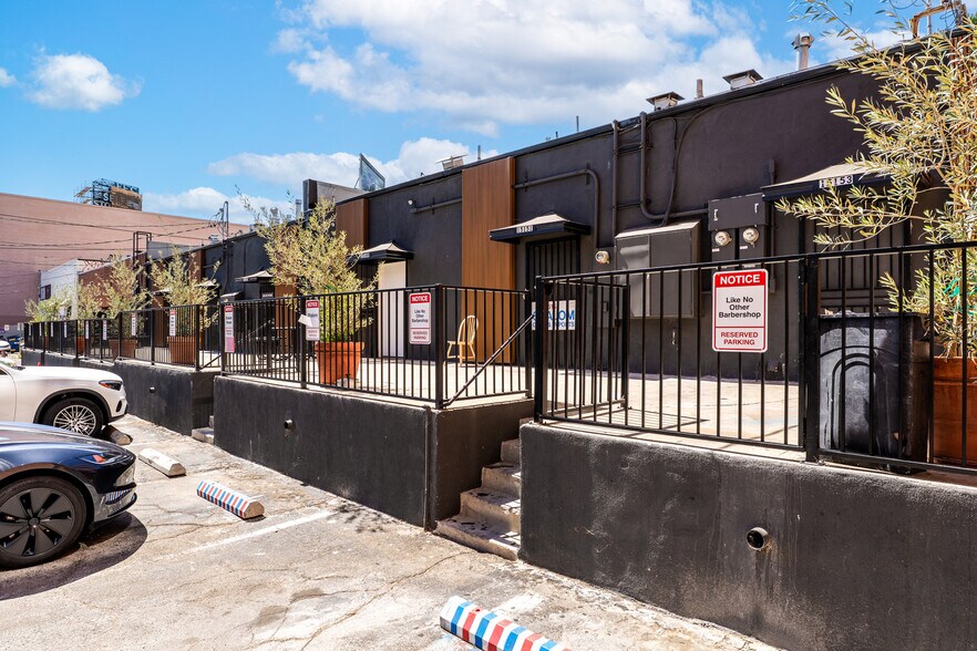 More Photos Of 15143-15153 Ventura Blvd, Sherman Oaks Storefront For Sale