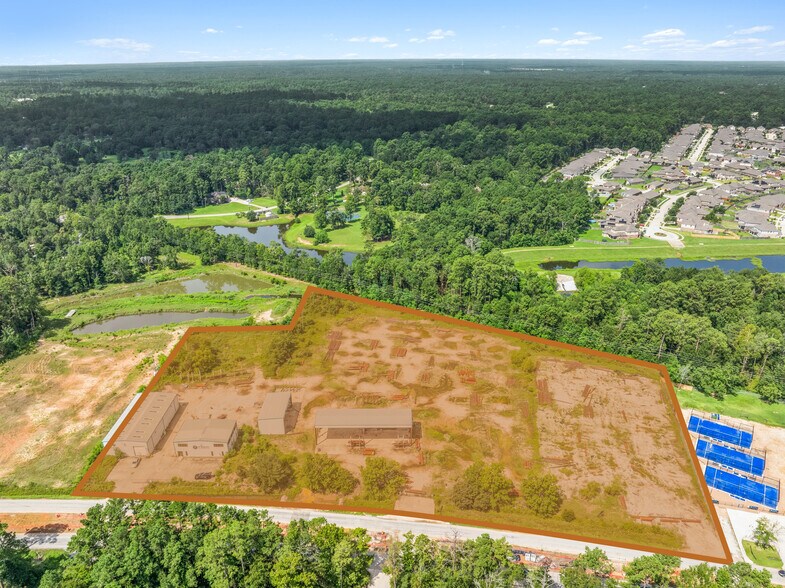 More Photos Of 32703 Tamina Rd, Magnolia Land For Lease