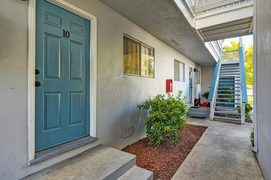 More Photos Of 1776 Daryl Porter Way, Oroville Apartments For Sale