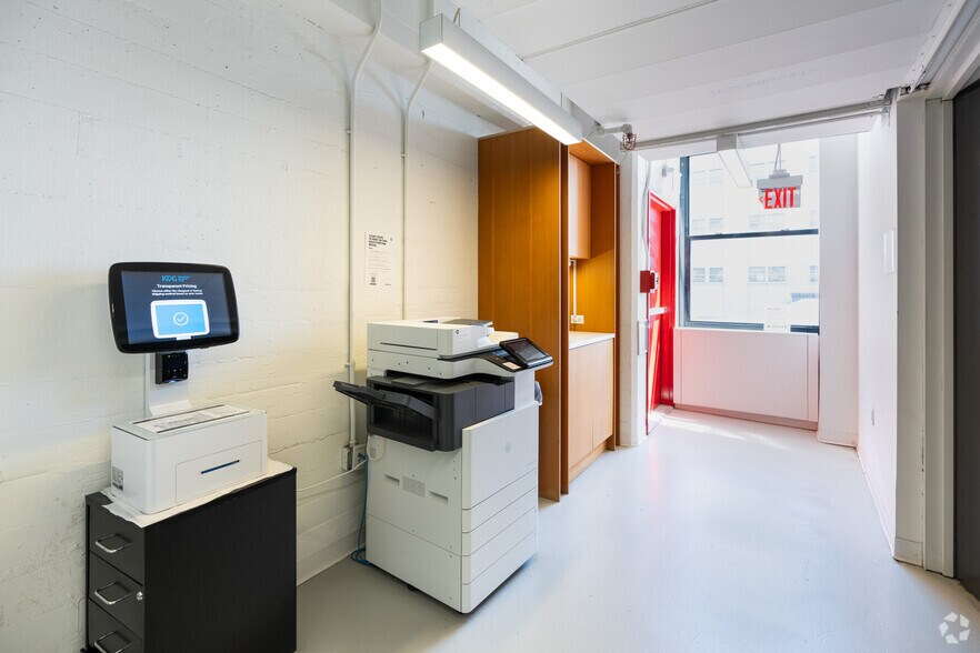 More Photos Of 31-00 47th Ave, Long Island City Coworking Space