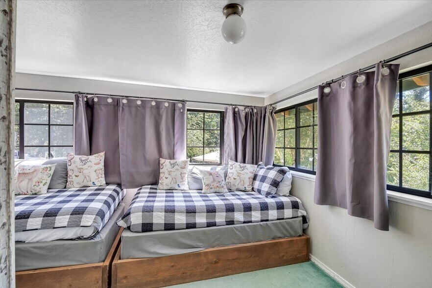 More Photos Of 22732 Middle Camp rd, Sonora Hotel For Sale