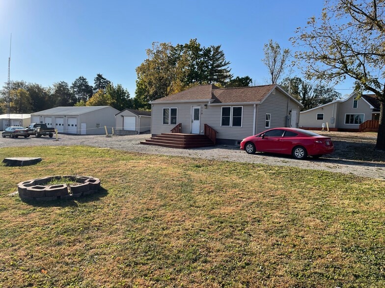 Primary Photo Of 119 W Indiana Ave, Eaton General Retail For Sale