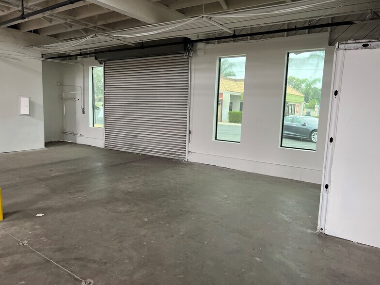 More Photos Of 9000 Arlington Ave, Riverside Manufacturing For Lease