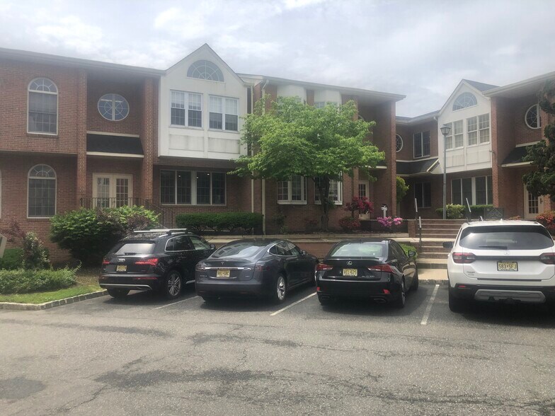 More Photos Of 271 US Highway 46, Fairfield Office For Lease