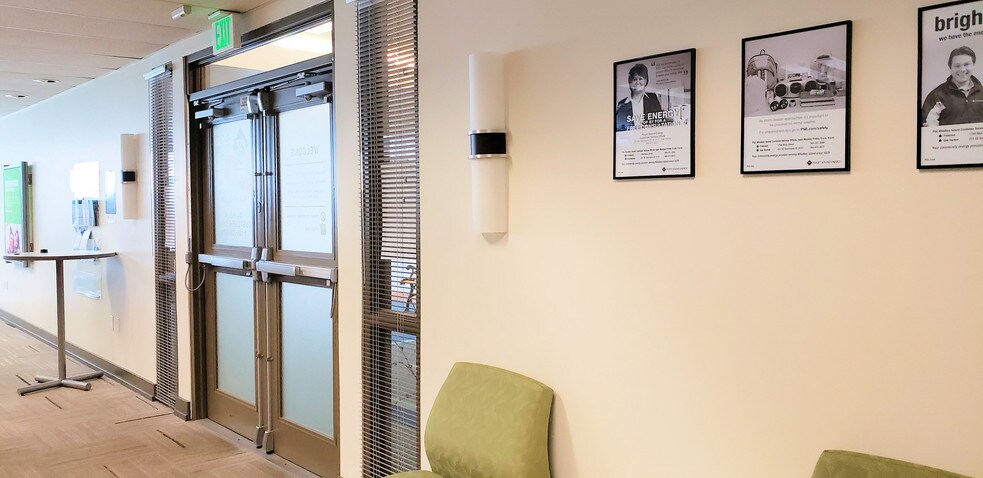 More Photos Of 231 SE Barrington Dr, Oak Harbor Medical For Lease