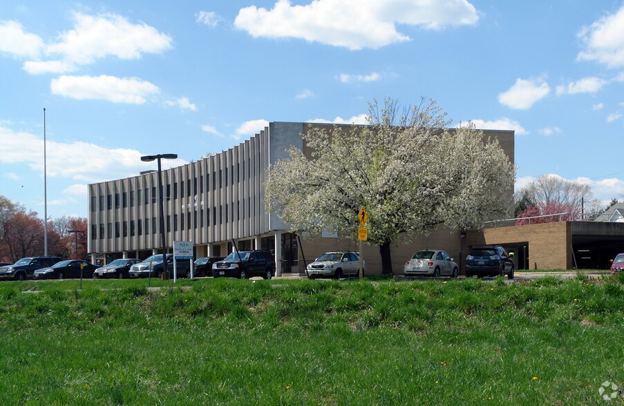 More Photos Of 7610 Pennsylvania Ave, Forestville Medical For Lease