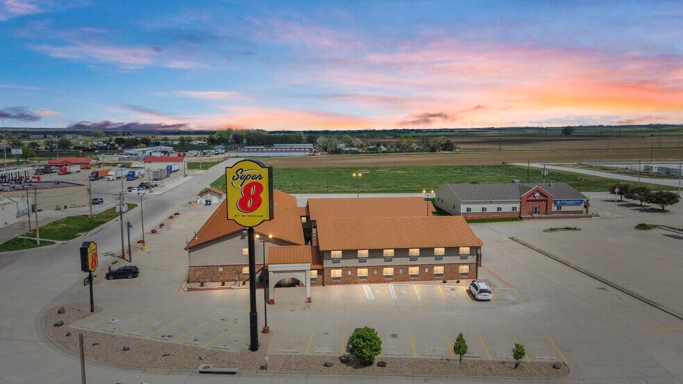 Primary Photo Of 500 E A St, Ogallala Hotel For Sale