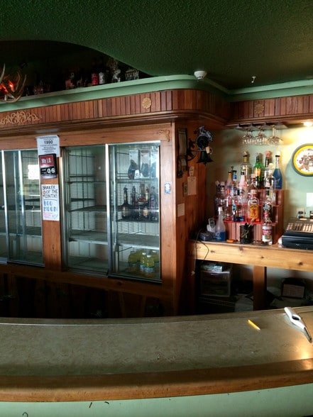 More Photos Of 130 Washington Ave, Iron River Freestanding For Sale