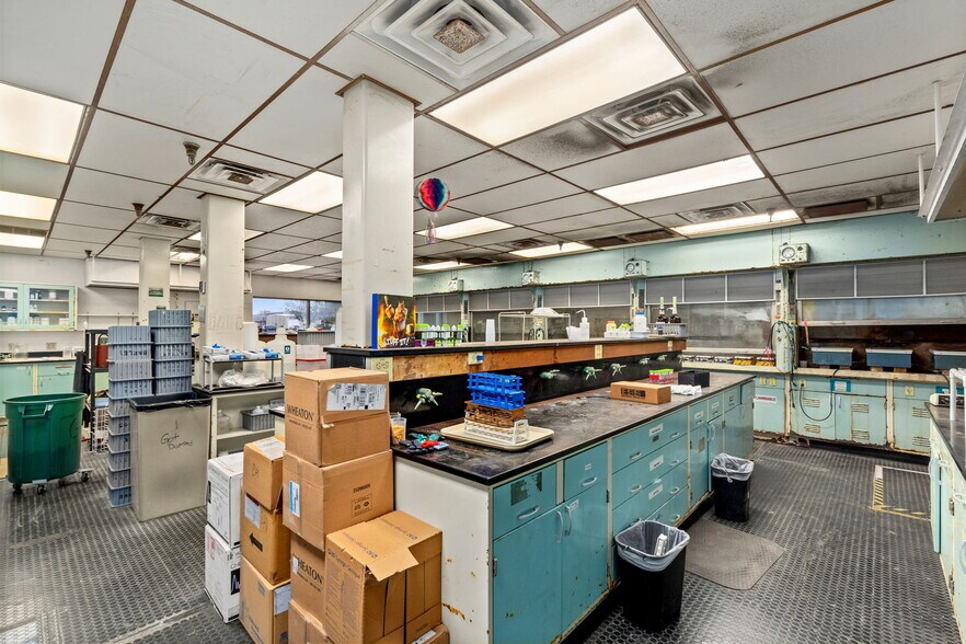 More Photos Of 225 Commerce Dr, Fort Collins Warehouse For Sale