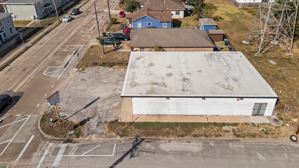 More Photos Of 3802 Hardy St, Houston Freestanding For Lease