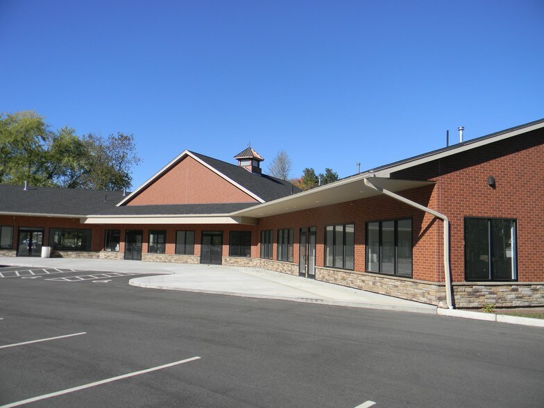 More Photos Of 1 Mill Valley Rd, Hadley Medical For Lease