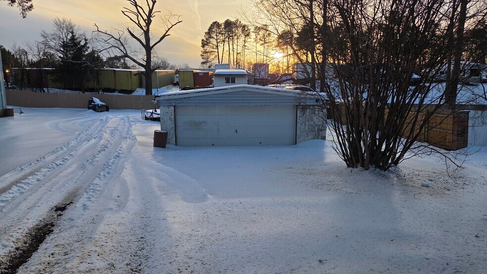 More Photos Of 7905 Sarakal Rd, Clinton Specialty For Sale