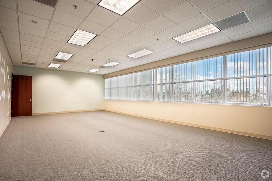 More Photos Of 18705 Madrone Pky, Morgan Hill Research And Development For Lease