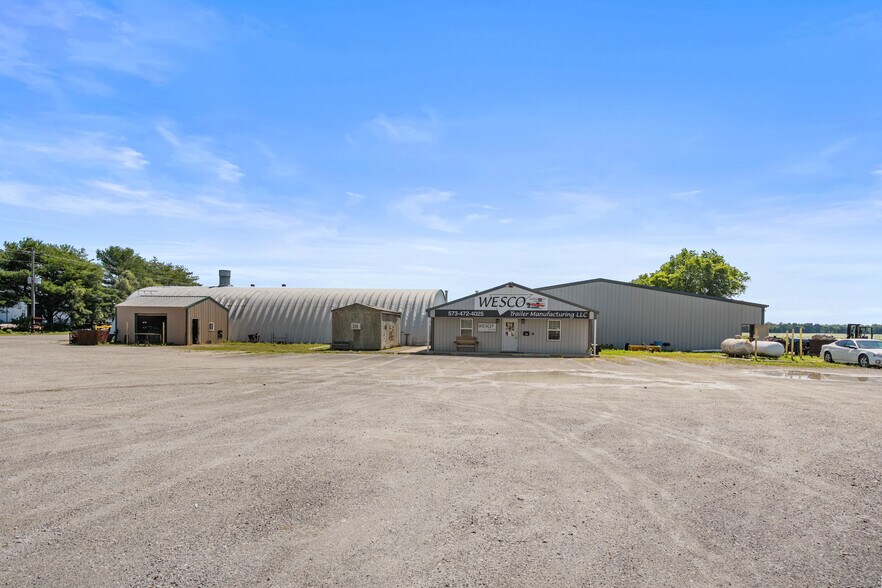 More Photos Of 2946 State Highway V, Matthews Warehouse For Sale