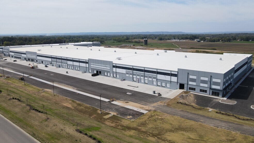 Primary Photo Of 1000 Shadow Lake Dr, Charlestown Distribution For Lease