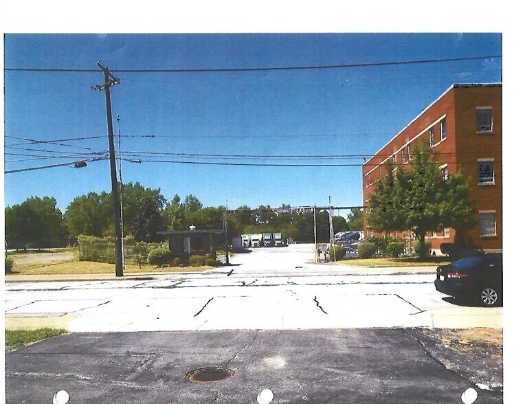 More Photos Of 11770 Berea Rd, Lakewood Office For Sale